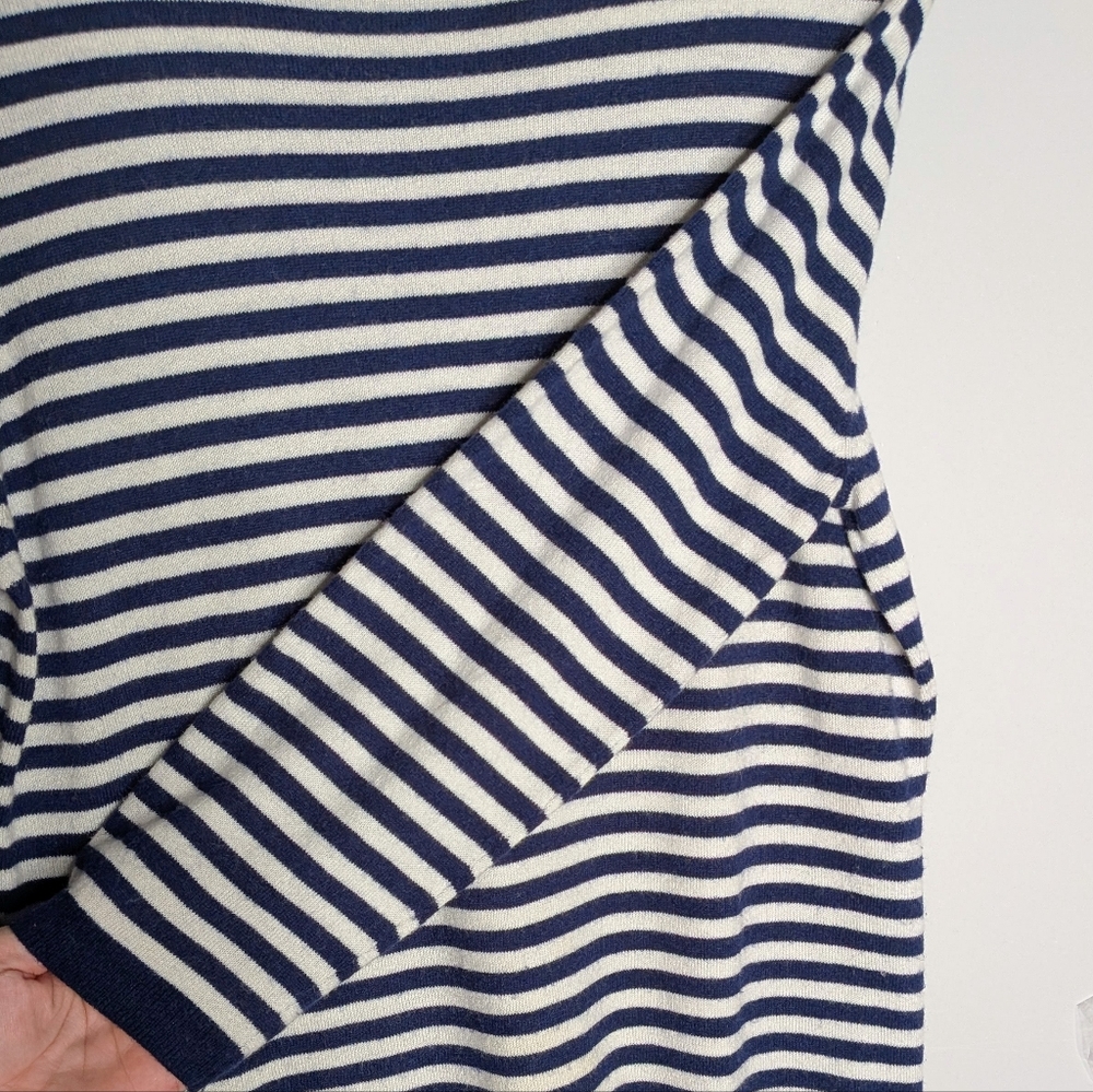 Talbots Nautical Striped Sweater Navy & White Soft Lambswool Blend Gently Used‎ - Picture 6 of 12